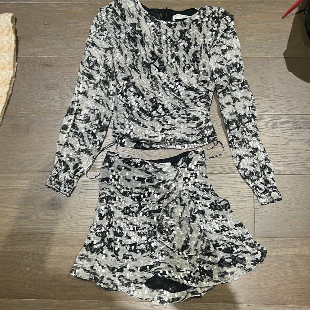 IRO Black, white, and silver set